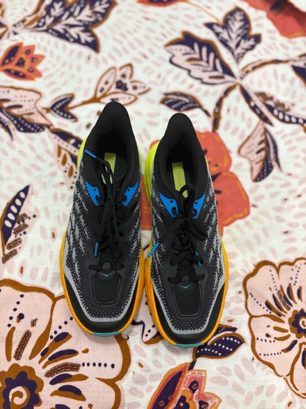 HOKA ONE ONE Speedgoat 5 Black Evening Primrose Trail Running Sneaker Size 9.5B - Picture 2 of 7